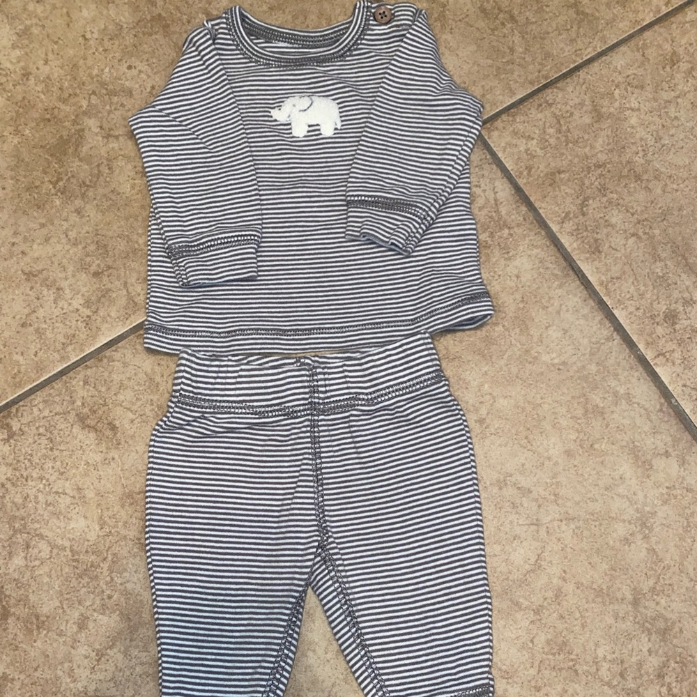 Carter’s Newborn Long Sleeve Set